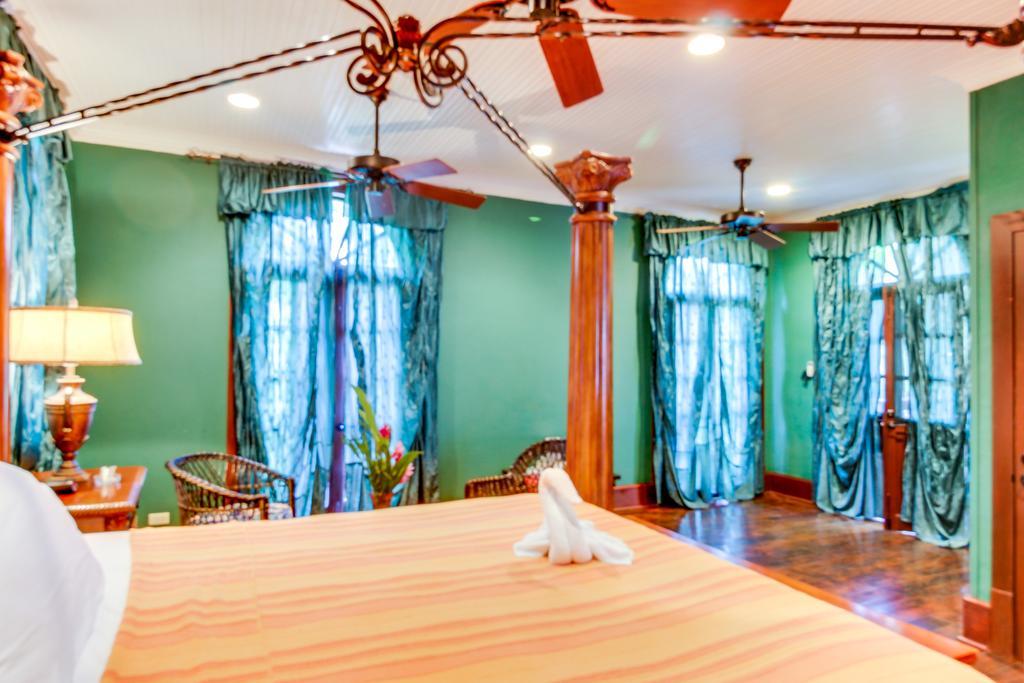 Colonial Suite @ Mahogany Hall San Ignacio Exterior foto